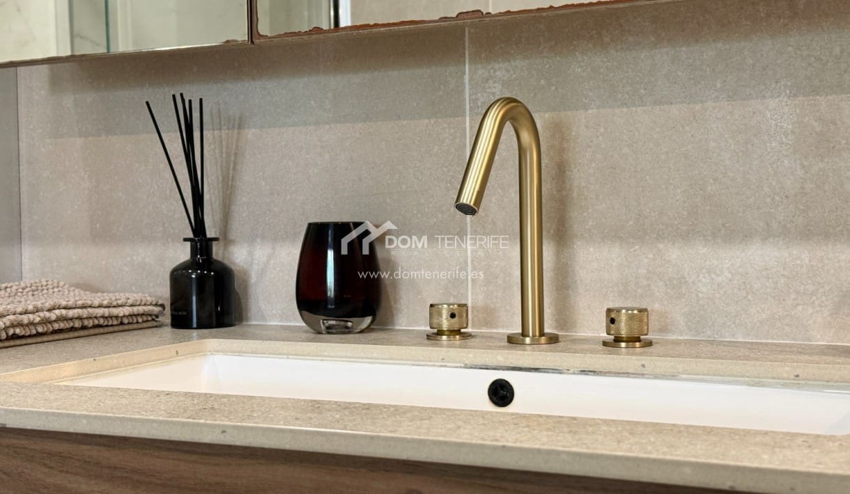 3 bedroom Apartment for sale in Marazul with pool garage - € 580,000 (Ref: 9739307)