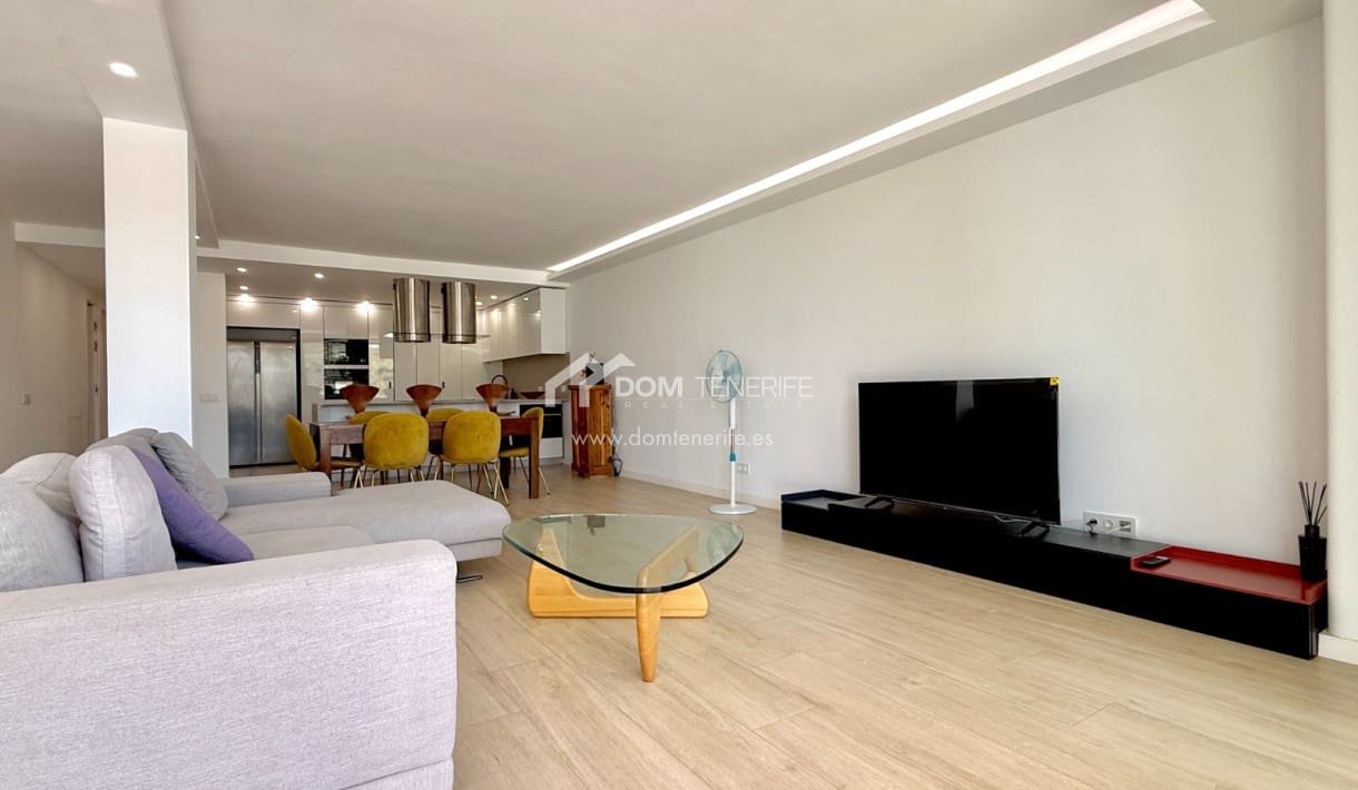 3 bedroom Apartment for sale in Marazul with pool garage - € 580,000 (Ref: 9739307)