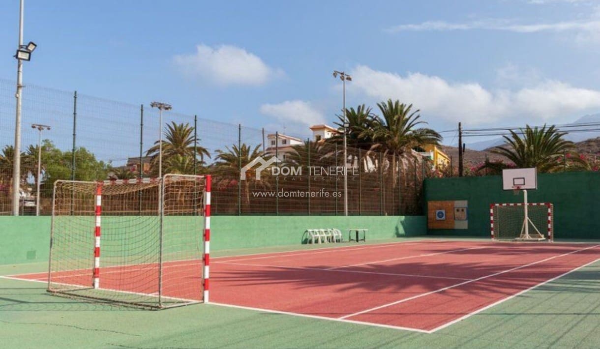 3 bedroom Apartment for sale in Marazul with pool garage - € 580,000 (Ref: 9739307)