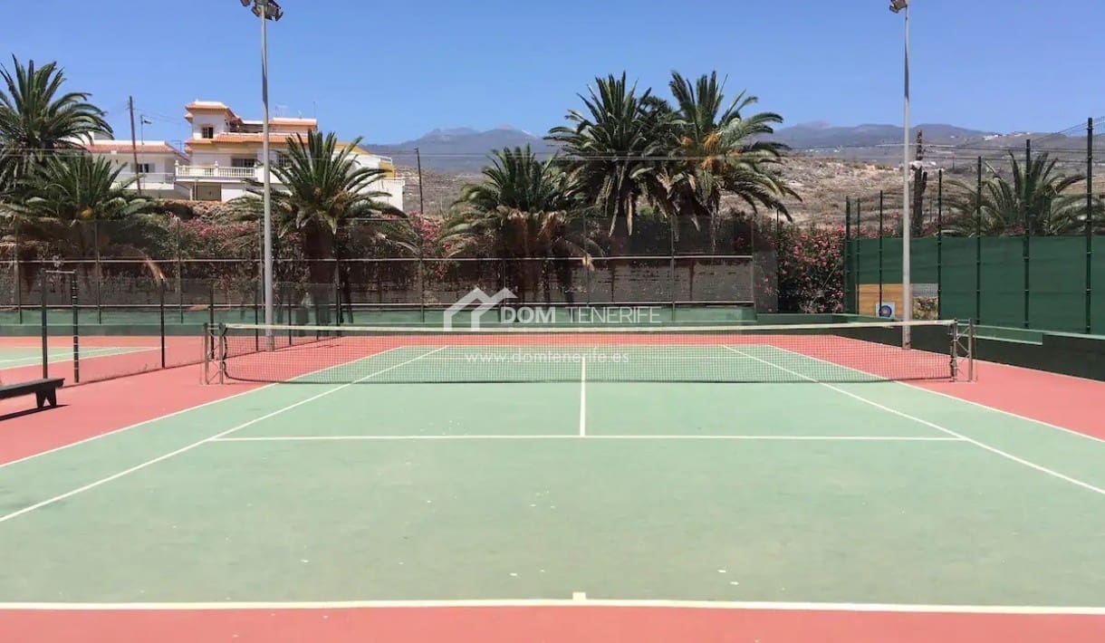 3 bedroom Apartment for sale in Marazul with pool garage - € 580,000 (Ref: 9739307)