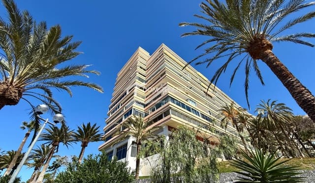 Apartamento de 3 habitaciones en Marazul, Adeje en venta con piscina garaje - 580.000 € (Ref: 9739307)