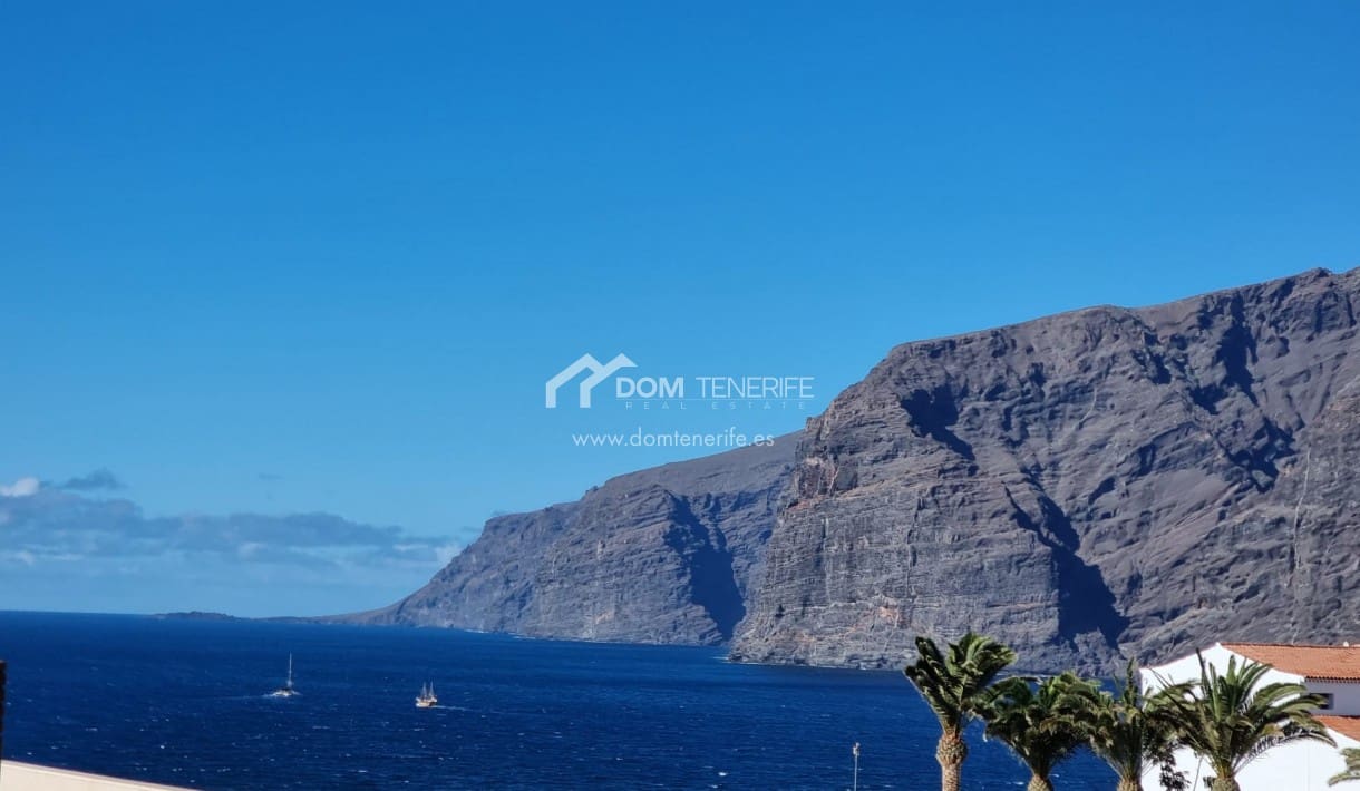 2 soveværelse Lejlighed til salg i Los Gigantes med swimmingpool - € 475.000 (Ref: 9756773)