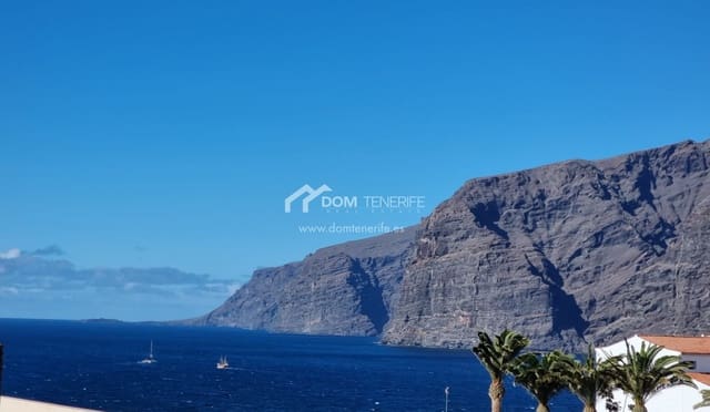 2 soveværelse Lejlighed til salg i Los Gigantes, Santiago del Teide med swimmingpool - € 475.000 (Ref: 9756773)