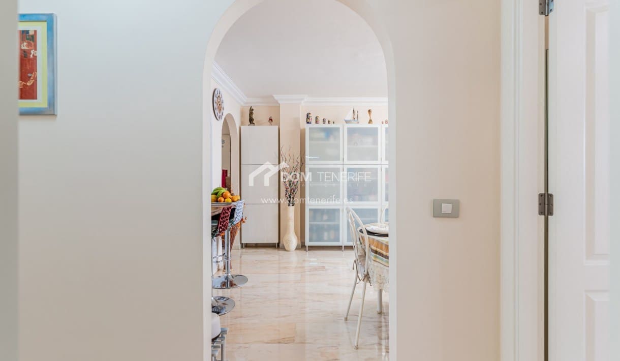 2 soveværelse Lejlighed til salg i Los Gigantes med swimmingpool - € 475.000 (Ref: 9756773)