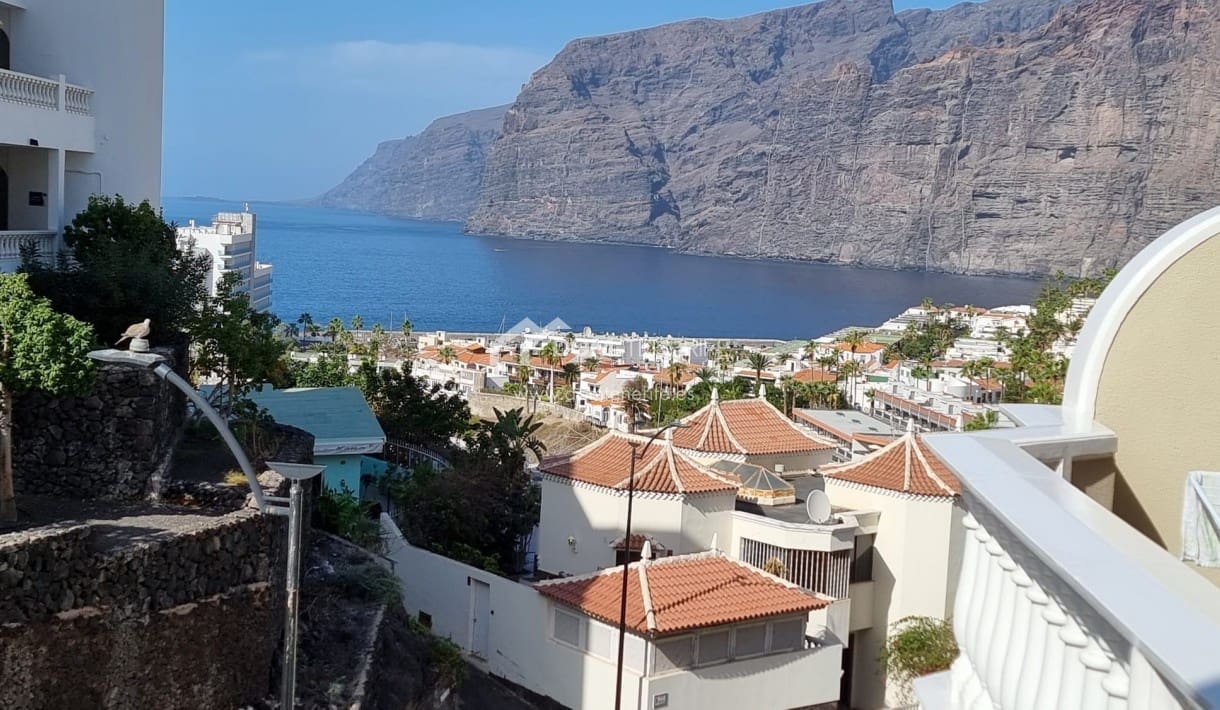 2 soveværelse Lejlighed til salg i Los Gigantes med swimmingpool - € 475.000 (Ref: 9756773)