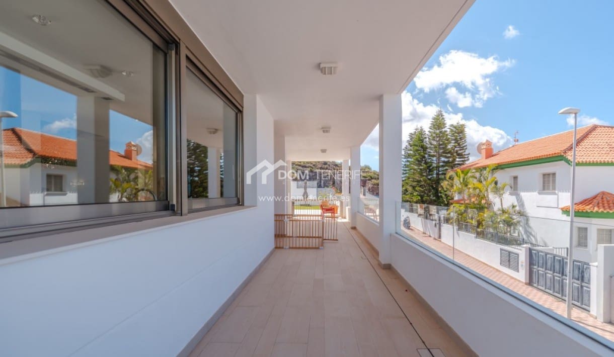 6 bedroom Villa for sale in Roque del Conde with pool garage - € 2,100,000 (Ref: 9789677)