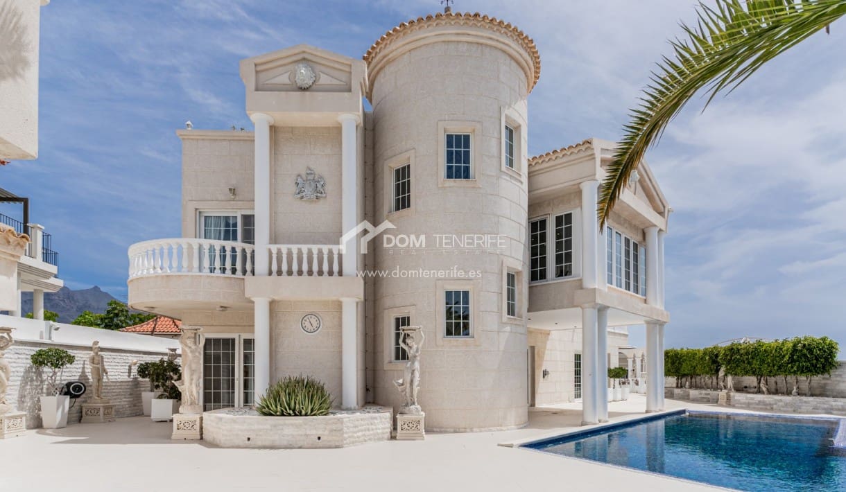 6 sovrum Villa till salu i La Caleta Adeje med pool garage - 4 250 000 € (Ref: 9800290)