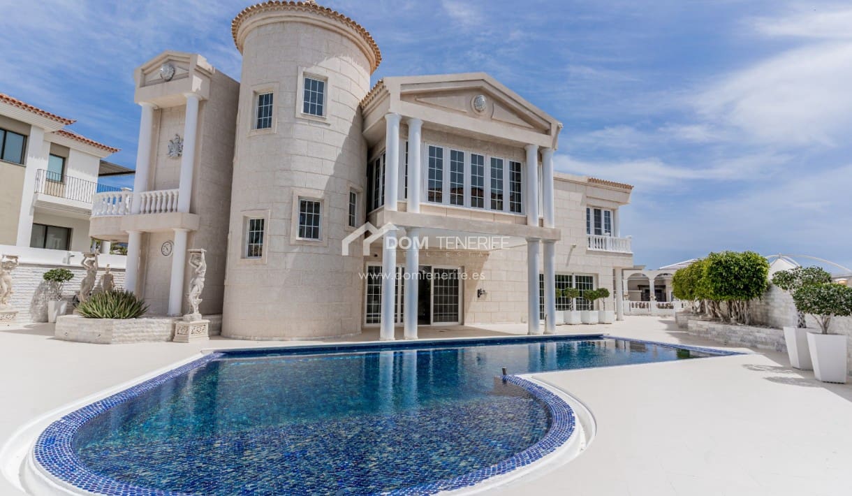 6 sovrum Villa till salu i La Caleta Adeje med pool garage - 4 250 000 € (Ref: 9800290)