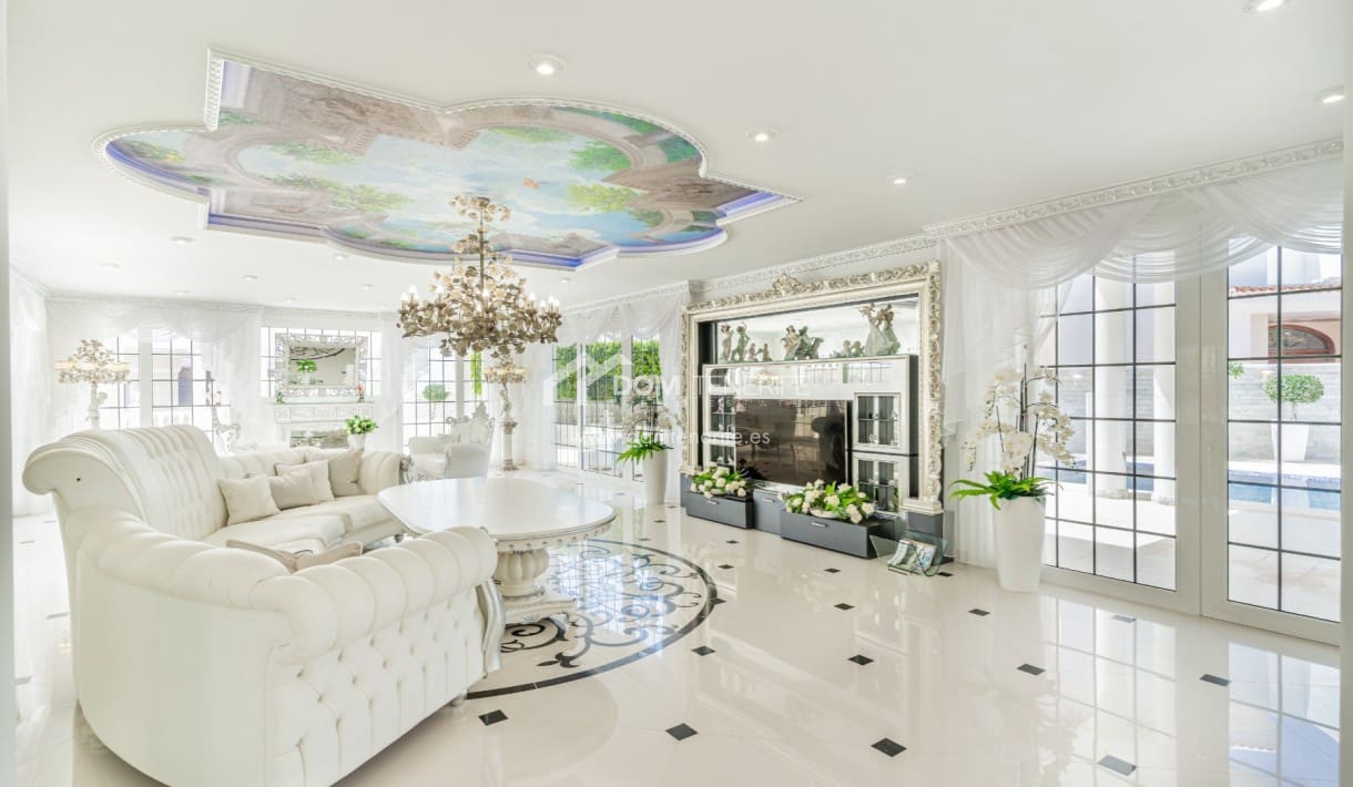 6 sovrum Villa till salu i La Caleta Adeje med pool garage - 4 250 000 € (Ref: 9800290)