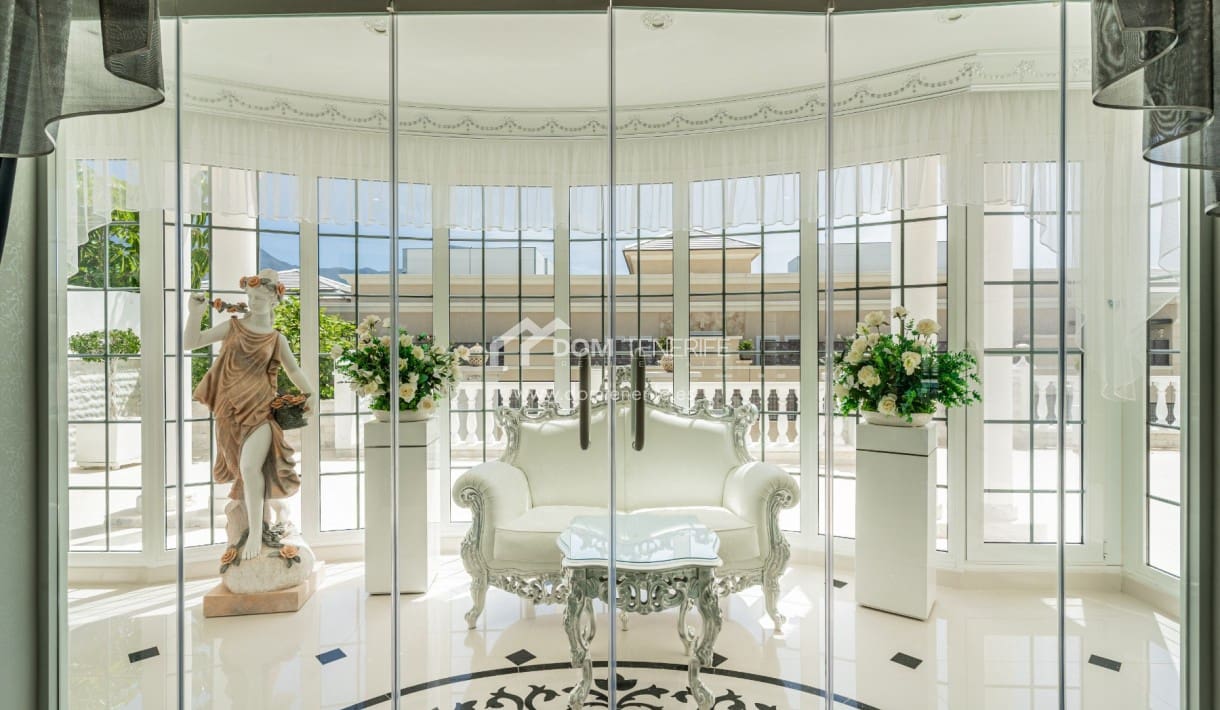 6 sovrum Villa till salu i La Caleta Adeje med pool garage - 4 250 000 € (Ref: 9800290)