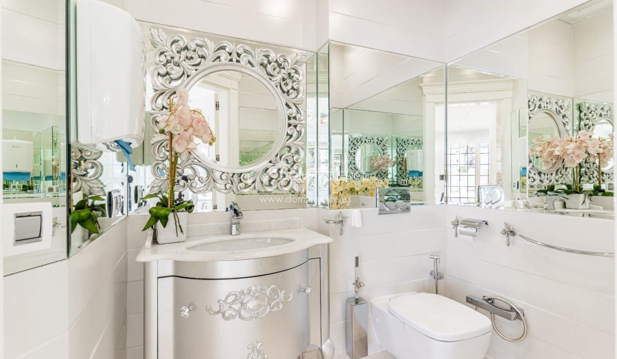 6 sovrum Villa till salu i La Caleta Adeje med pool garage - 4 250 000 € (Ref: 9800290)