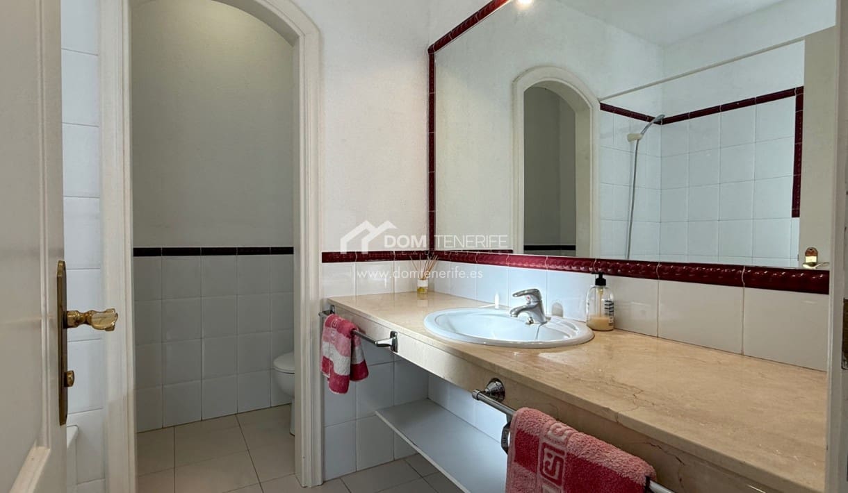 Appartement de 1 chambre à louer à Torviscas avec piscine garage - 1 200 € (Ref: 9832780)
