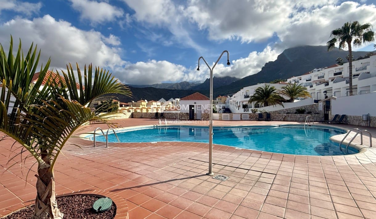 Appartement de 1 chambre à louer à Torviscas avec piscine garage - 1 200 € (Ref: 9832780)