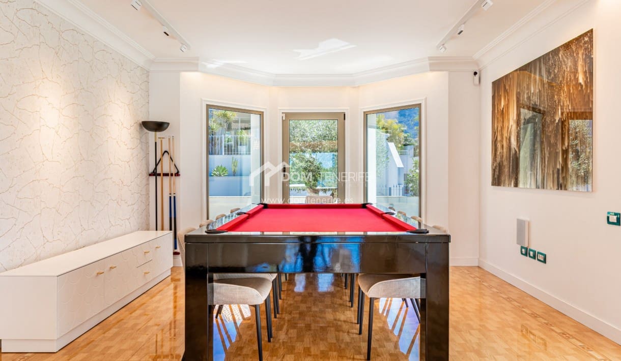 4 bedroom Villa for sale in La Caleta Adeje with pool garage - € 3,500,000 (Ref: 9834704)