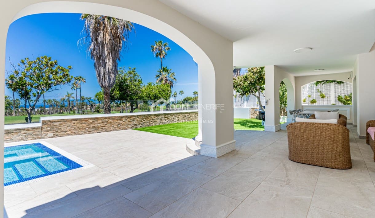 4 bedroom Villa for sale in La Caleta Adeje with pool garage - € 3,500,000 (Ref: 9834704)