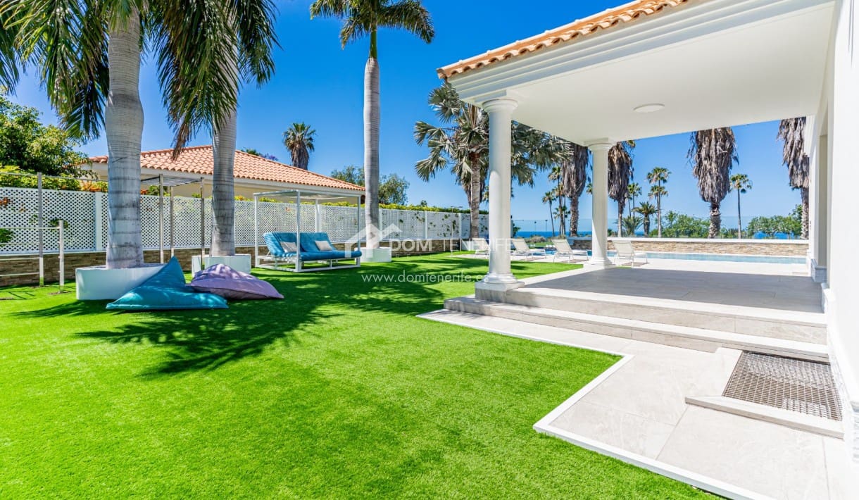 4 bedroom Villa for sale in La Caleta Adeje with pool garage - € 3,500,000 (Ref: 9834704)