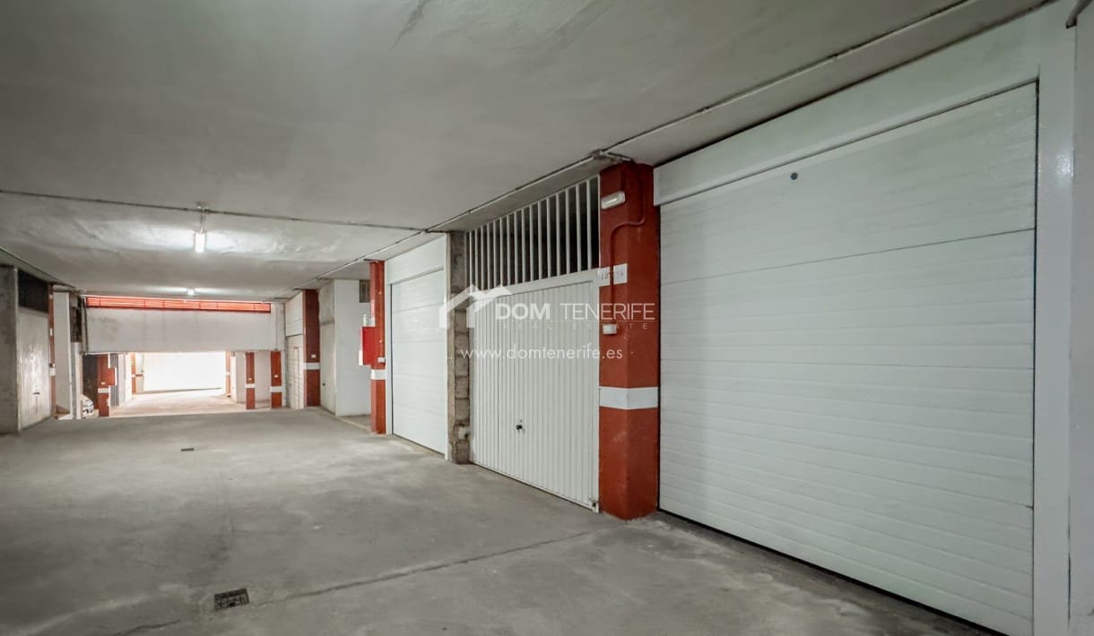 3 soveværelse Byhus til salg i Los Cristianos med swimmingpool garage - € 675.000 (Ref: 9838589)