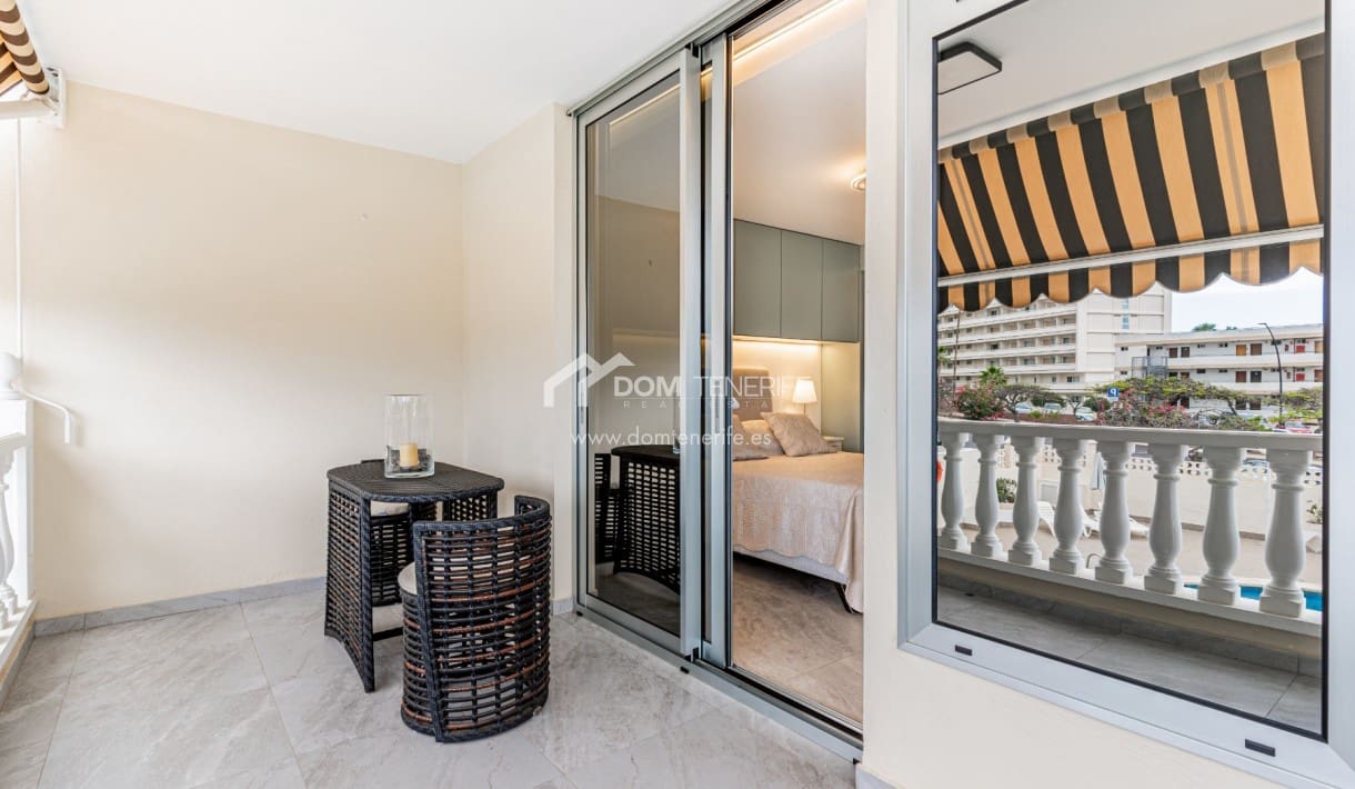 3 soveværelse Byhus til salg i Los Cristianos med swimmingpool garage - € 675.000 (Ref: 9838589)