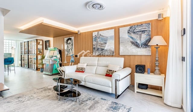 3 soveværelse Byhus til salg i Los Cristianos, Arona med swimmingpool garage - € 675.000 (Ref: 9838589)