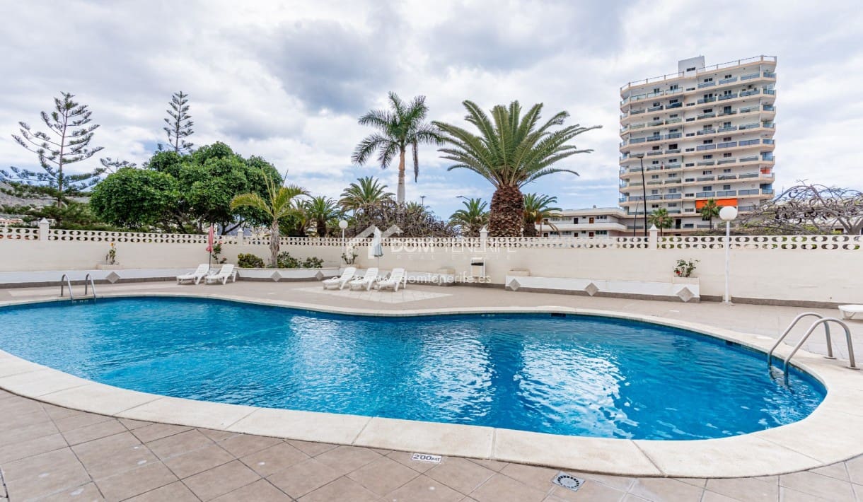 3 soveværelse Byhus til salg i Los Cristianos med swimmingpool garage - € 675.000 (Ref: 9838589)