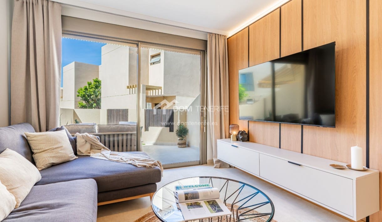 3 soveværelse Byhus til salg i La Tejita med swimmingpool garage - € 599.000 (Ref: 9858811)