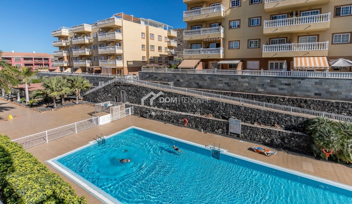 3 soverom Penthouse til salgs i Palm-Mar med svømmebasseng - € 414 000 (Ref: 9877591)