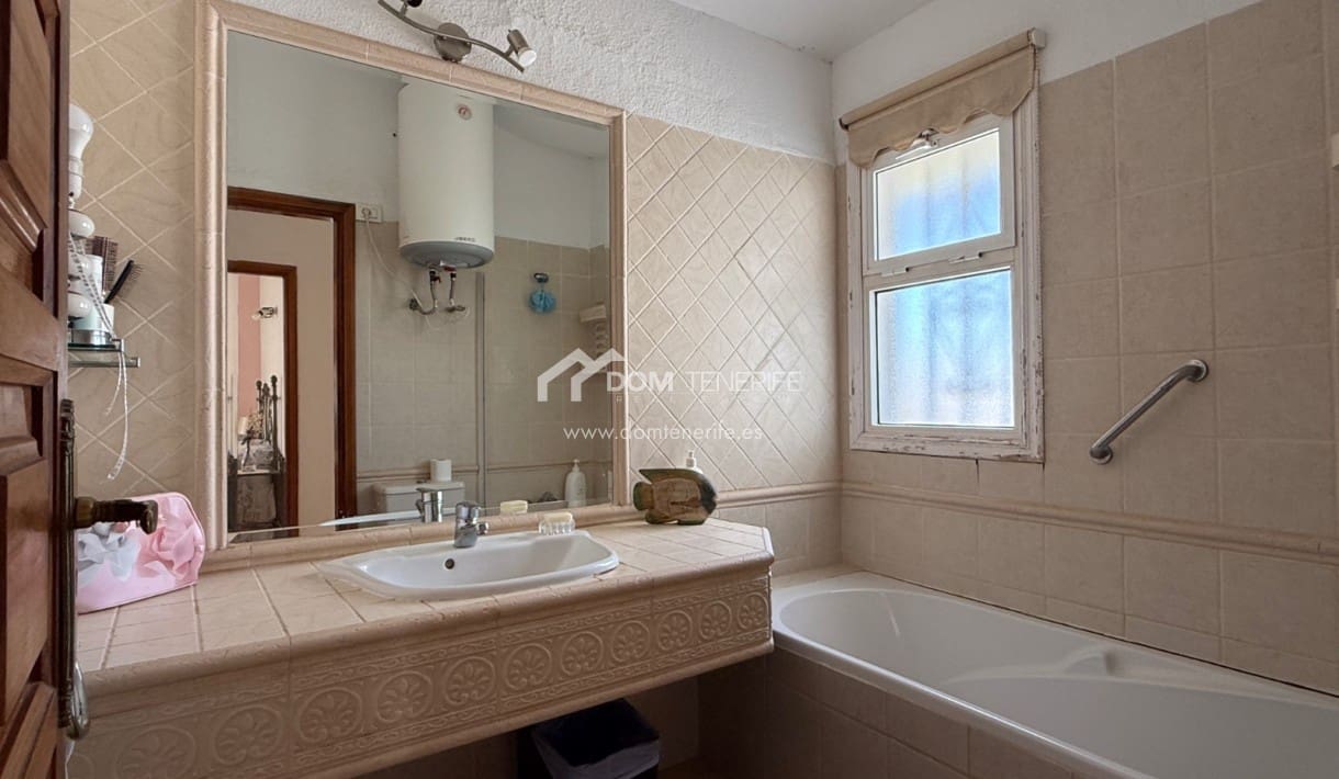 3 quarto Moradia para venda em Amarilla Golf com piscina garagem - 679 000 € (Ref: 9914885)