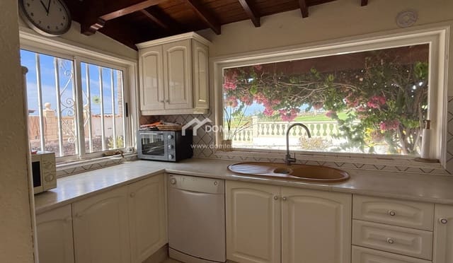 3 quarto Moradia para venda em Amarilla Golf, San Miguel de Abona com piscina garagem - 679 000 € (Ref: 9914885)