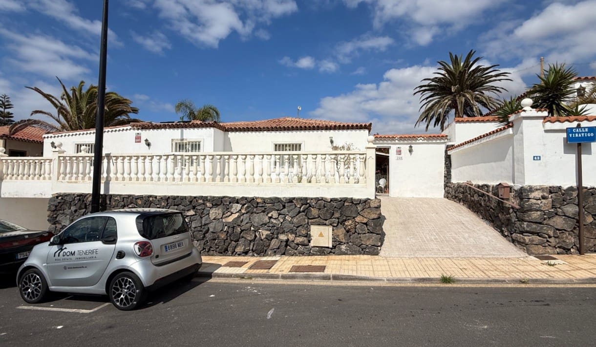 3 quarto Moradia para venda em Amarilla Golf com piscina garagem - 679 000 € (Ref: 9914885)