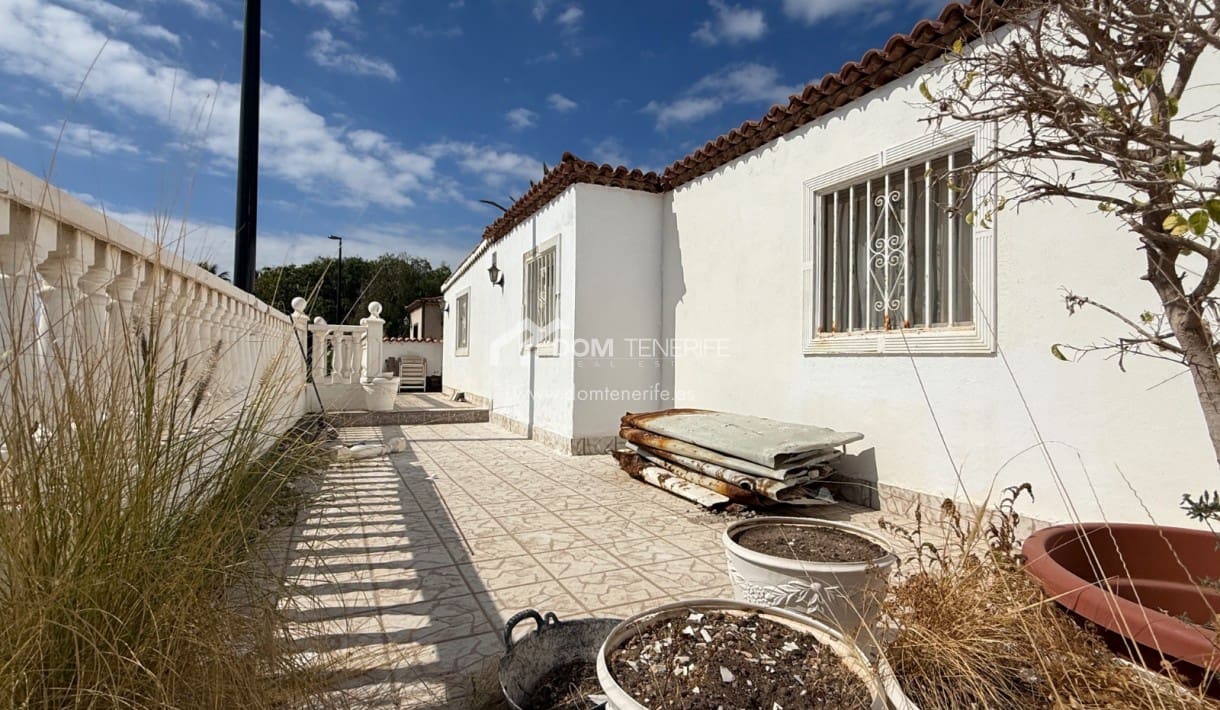 3 quarto Moradia para venda em Amarilla Golf com piscina garagem - 679 000 € (Ref: 9914885)