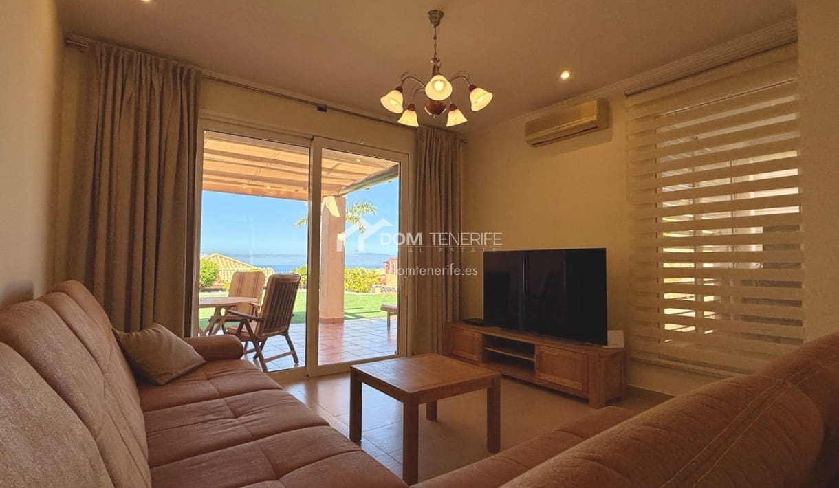 2 chambre Villa/Maison Semi-Mitoyenne à vendre à La Caleta Adeje avec piscine garage - 1 280 000 € (Ref: 9919035)