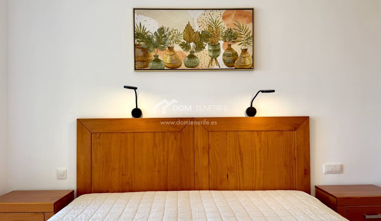 2 chambre Villa/Maison Semi-Mitoyenne à vendre à La Caleta Adeje avec piscine garage - 1 280 000 € (Ref: 9919035)