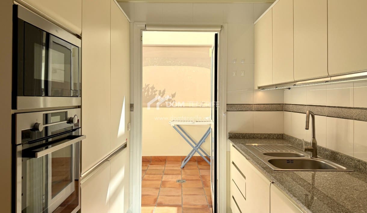 2 chambre Villa/Maison Semi-Mitoyenne à vendre à La Caleta Adeje avec piscine garage - 1 280 000 € (Ref: 9919035)