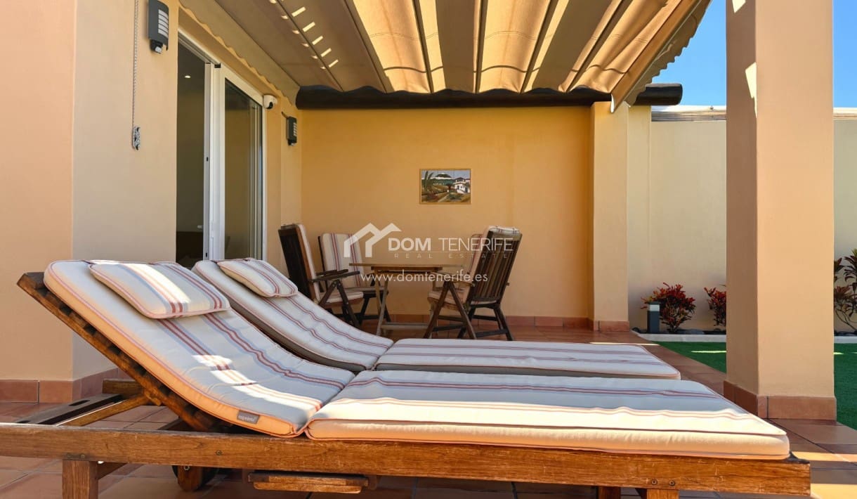 2 chambre Villa/Maison Semi-Mitoyenne à vendre à La Caleta Adeje avec piscine garage - 1 280 000 € (Ref: 9919035)