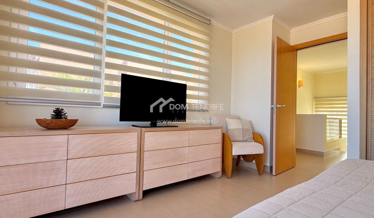 2 chambre Villa/Maison Semi-Mitoyenne à vendre à La Caleta Adeje avec piscine garage - 1 280 000 € (Ref: 9919035)