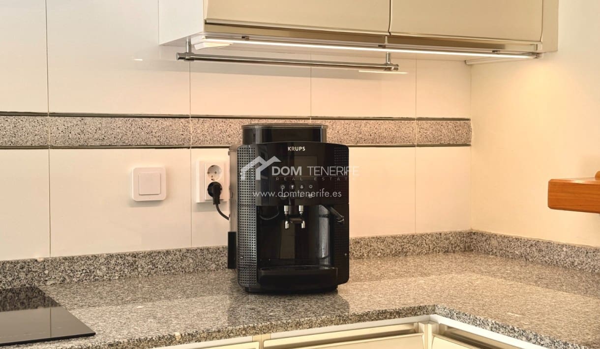 2 chambre Villa/Maison Semi-Mitoyenne à vendre à La Caleta Adeje avec piscine garage - 1 280 000 € (Ref: 9919035)