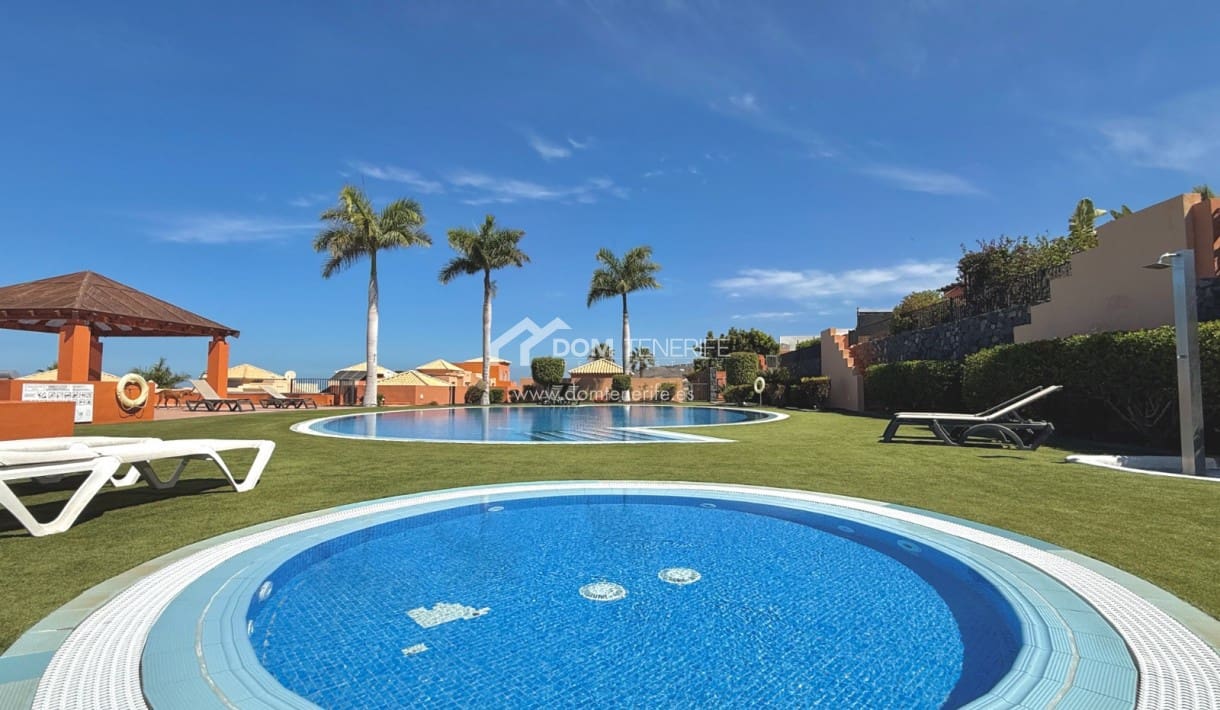 2 chambre Villa/Maison Semi-Mitoyenne à vendre à La Caleta Adeje avec piscine garage - 1 280 000 € (Ref: 9919035)