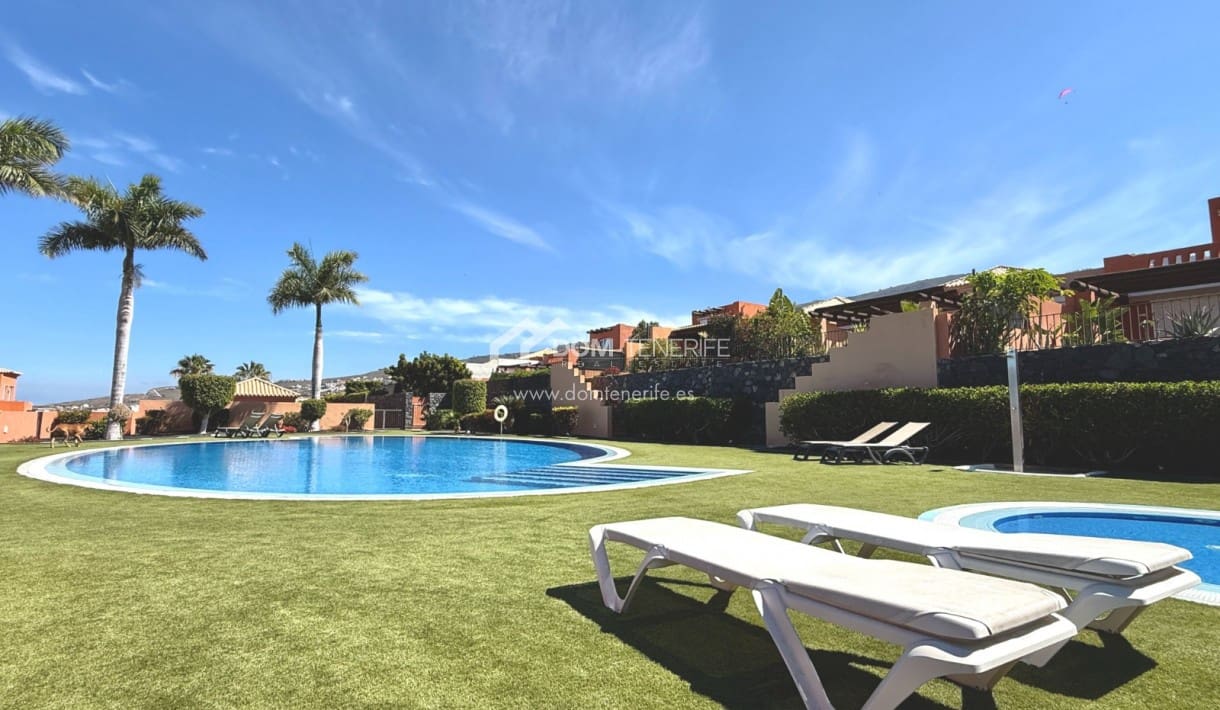2 chambre Villa/Maison Semi-Mitoyenne à vendre à La Caleta Adeje avec piscine garage - 1 280 000 € (Ref: 9919035)