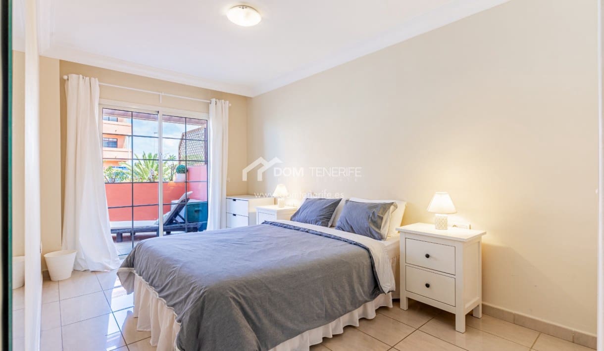 3 bedroom Apartment for sale in Playa del Duque with pool - € 895,000 (Ref: 9932666)