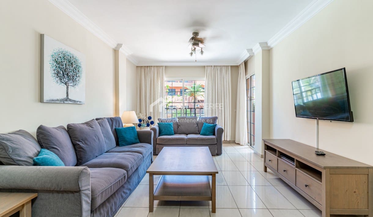 3 bedroom Apartment for sale in Playa del Duque with pool - € 895,000 (Ref: 9932666)