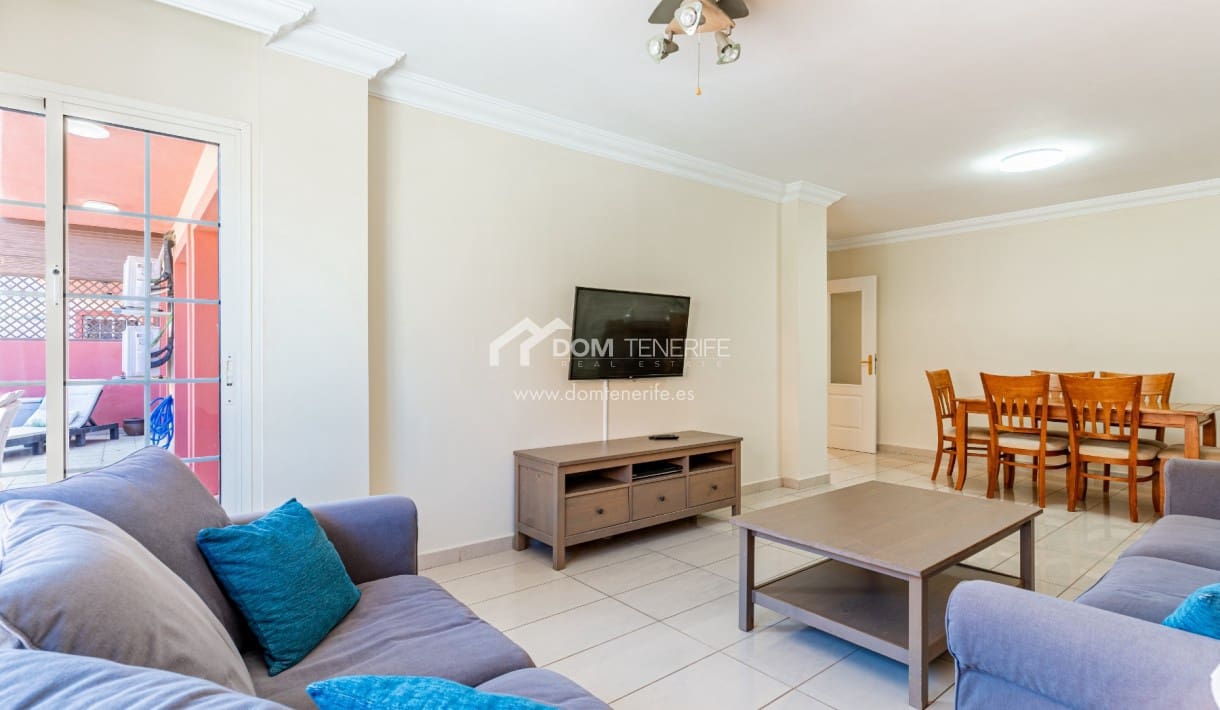 3 bedroom Apartment for sale in Playa del Duque with pool - € 895,000 (Ref: 9932666)