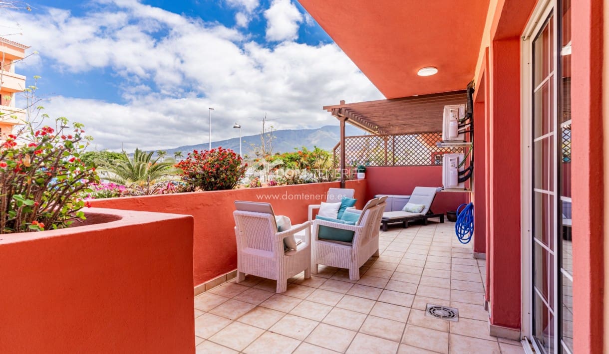3 bedroom Apartment for sale in Playa del Duque with pool - € 895,000 (Ref: 9932666)