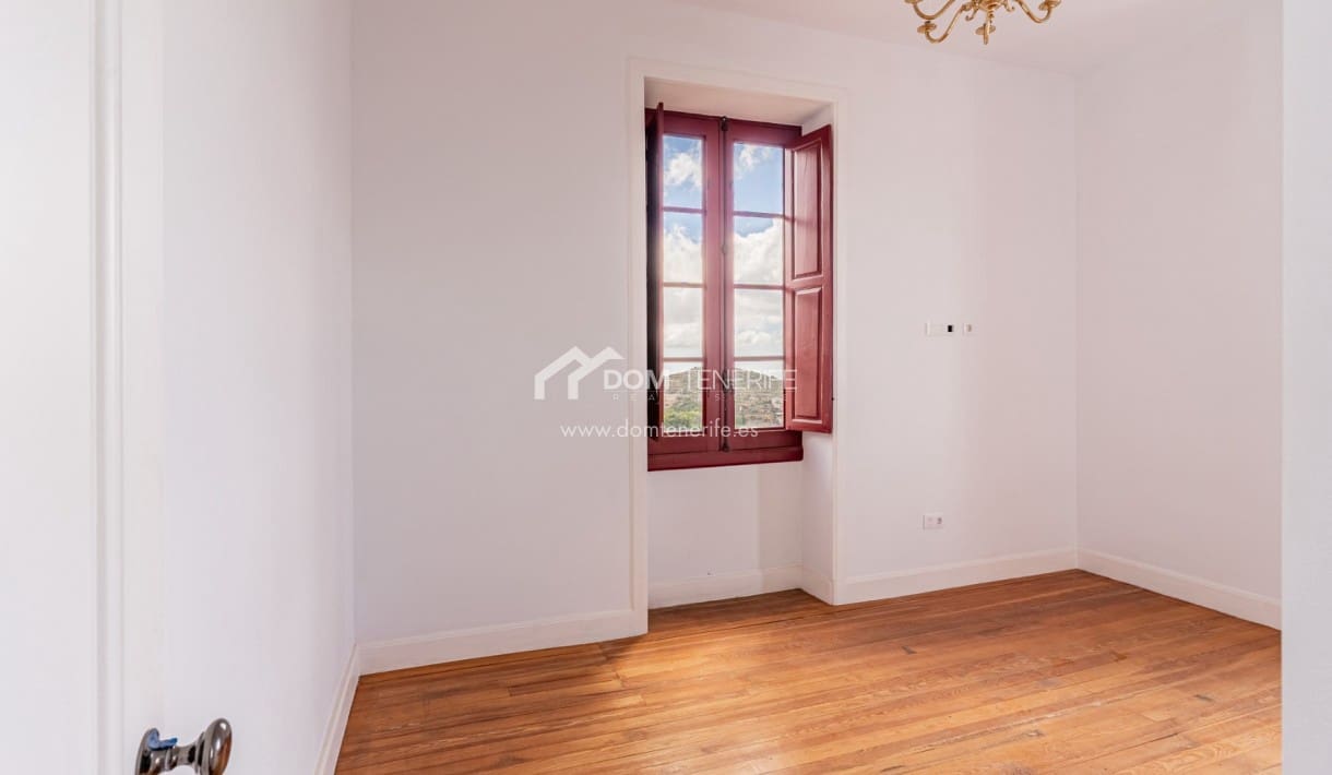 8 soveværelse Finca/Landehus til salg i San Miguel de Abona - € 1.000.050 (Ref: 9942861)