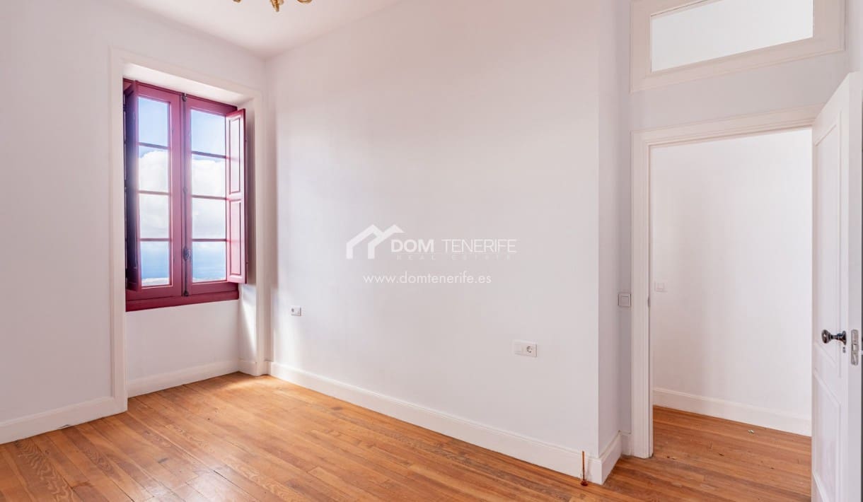 8 soveværelse Finca/Landehus til salg i San Miguel de Abona - € 1.000.050 (Ref: 9942861)