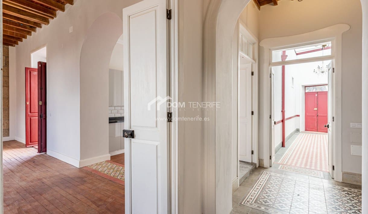 8 soveværelse Finca/Landehus til salg i San Miguel de Abona - € 1.000.050 (Ref: 9942861)