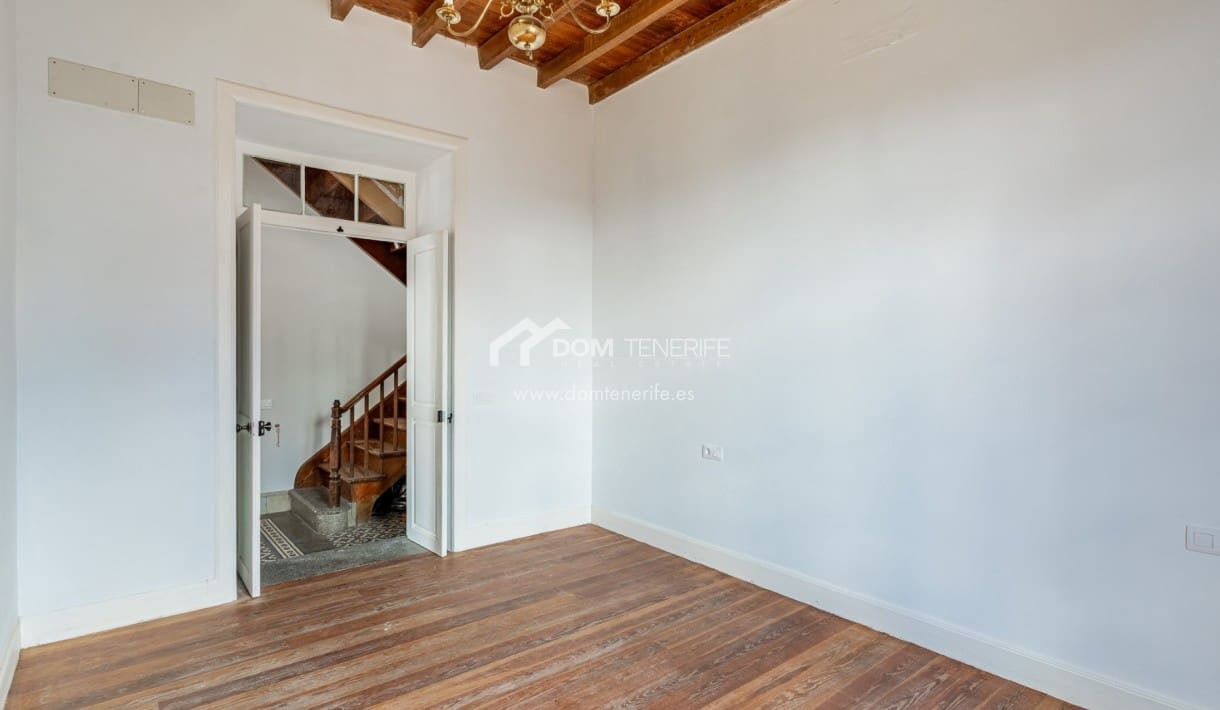 8 soveværelse Finca/Landehus til salg i San Miguel de Abona - € 1.000.050 (Ref: 9942861)