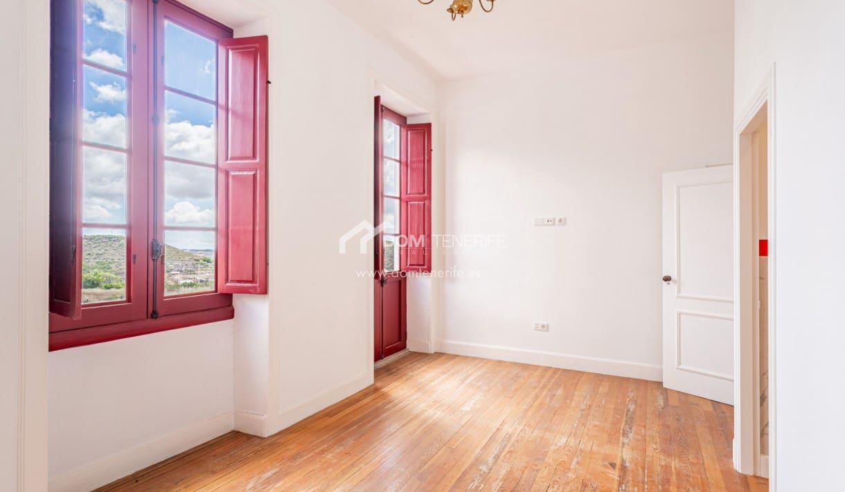 8 soveværelse Finca/Landehus til salg i San Miguel de Abona - € 1.000.050 (Ref: 9942861)