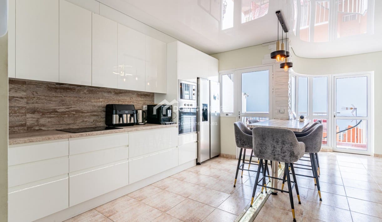 4 soveværelse Semi-Rækkehus til salg i Los Menores - € 588.000 (Ref: 9946765)