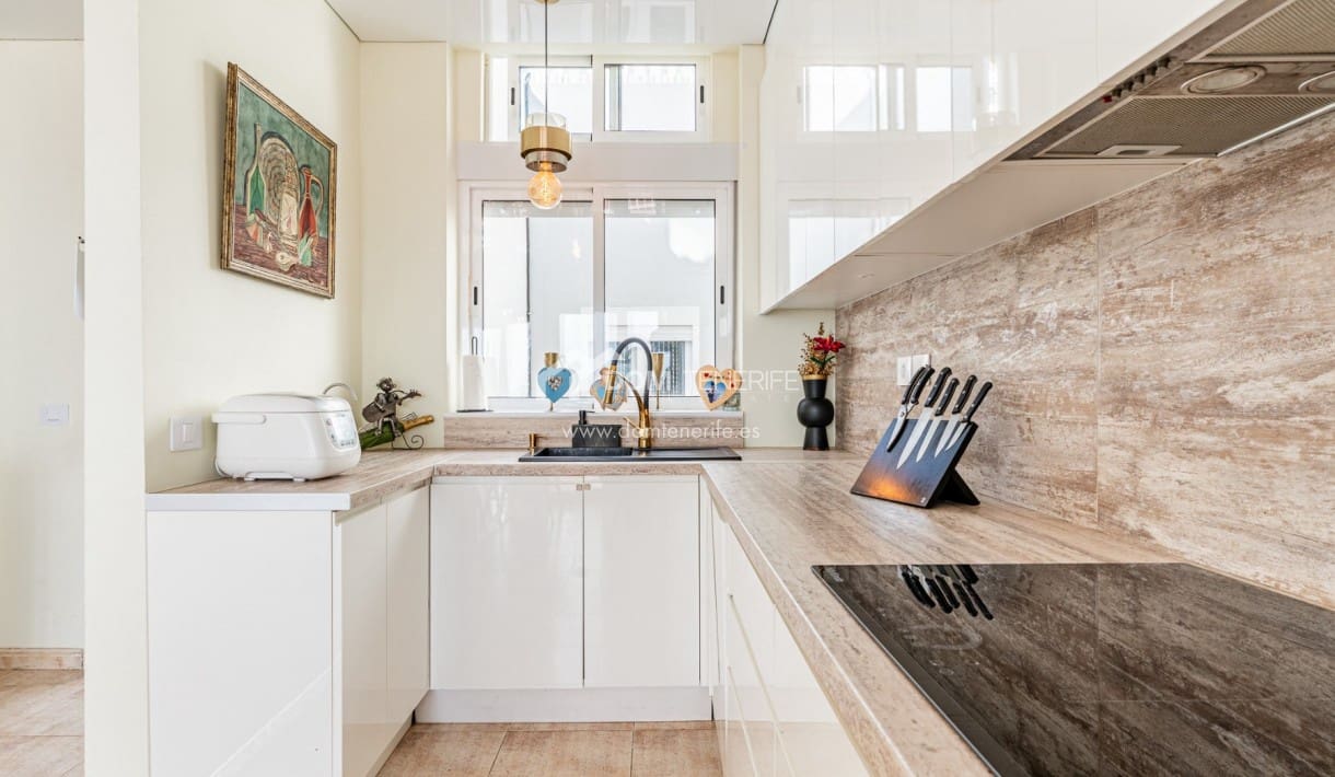 4 soveværelse Semi-Rækkehus til salg i Los Menores - € 588.000 (Ref: 9946765)