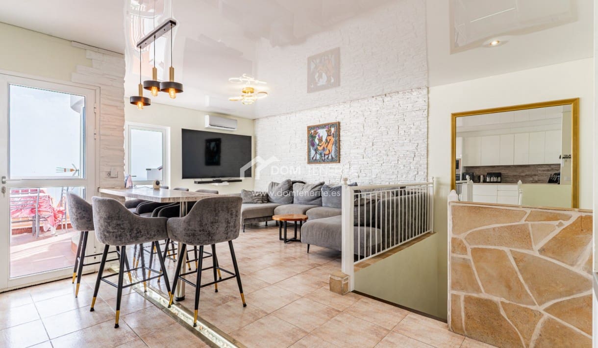 4 soveværelse Semi-Rækkehus til salg i Los Menores - € 588.000 (Ref: 9946765)